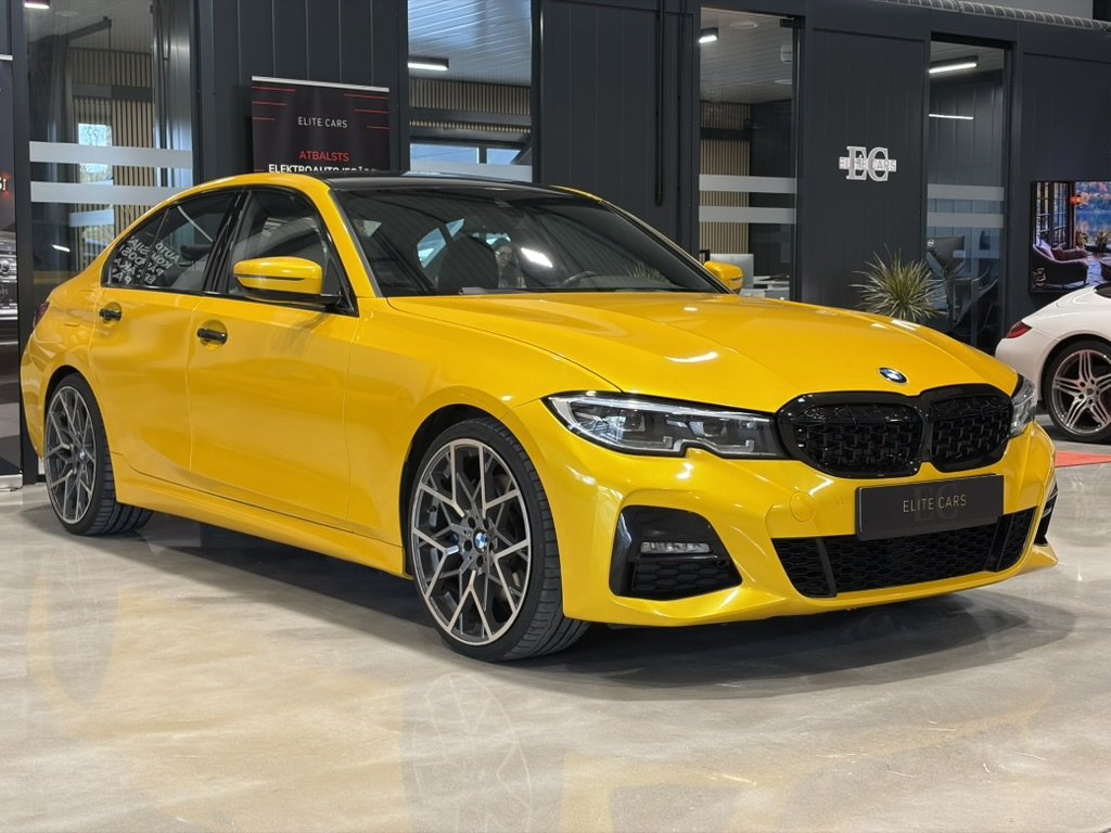 BMW 330