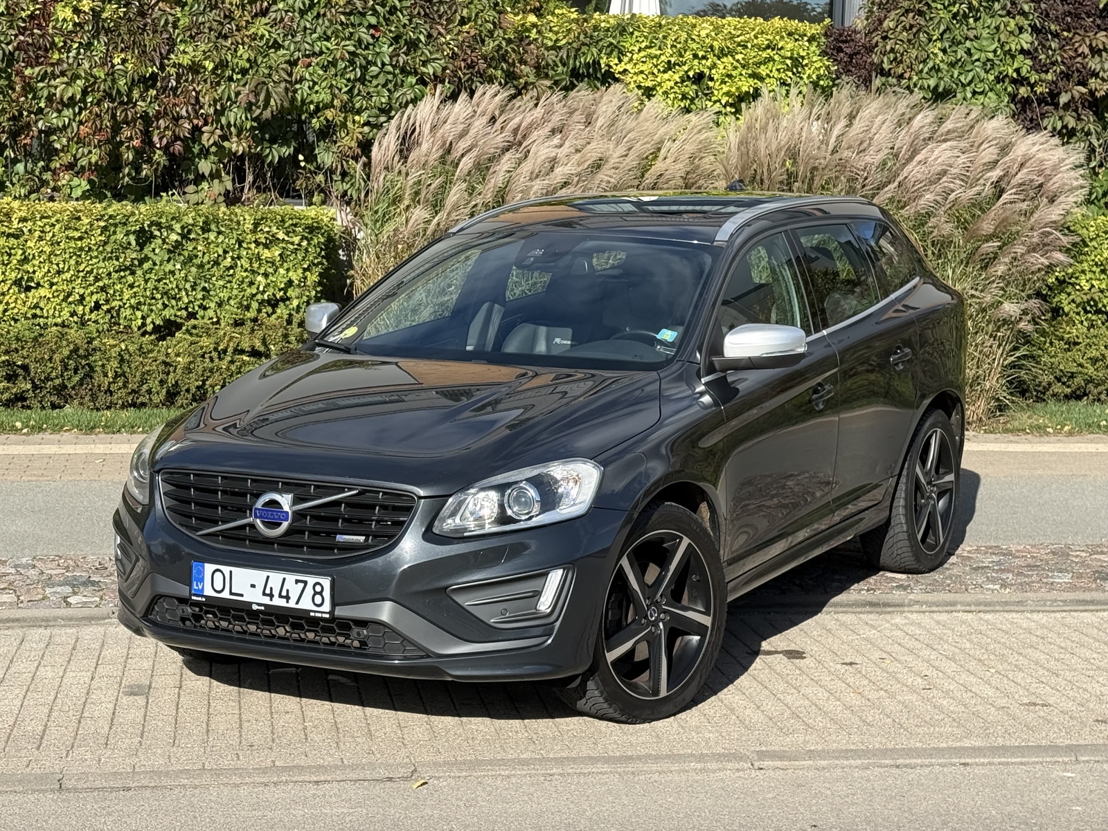 Volvo XC60 R-Design 2014
